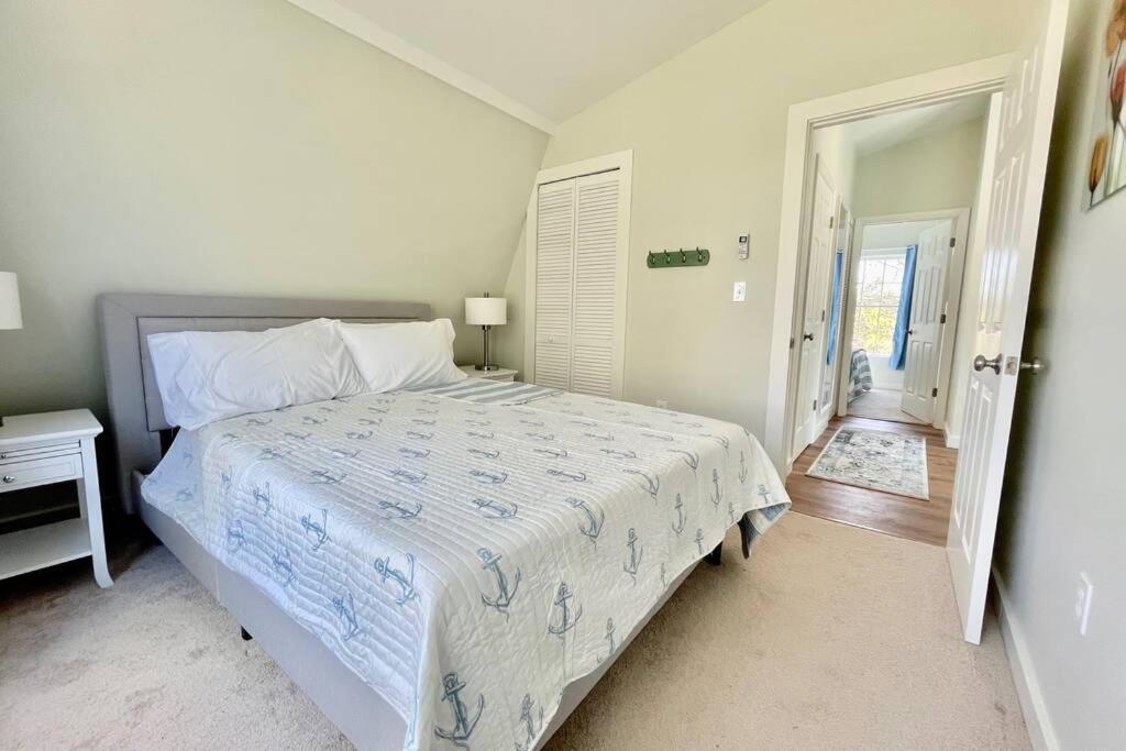 Newly Renovated Carriage House Near Town & Beaches Madison Dış mekan fotoğraf